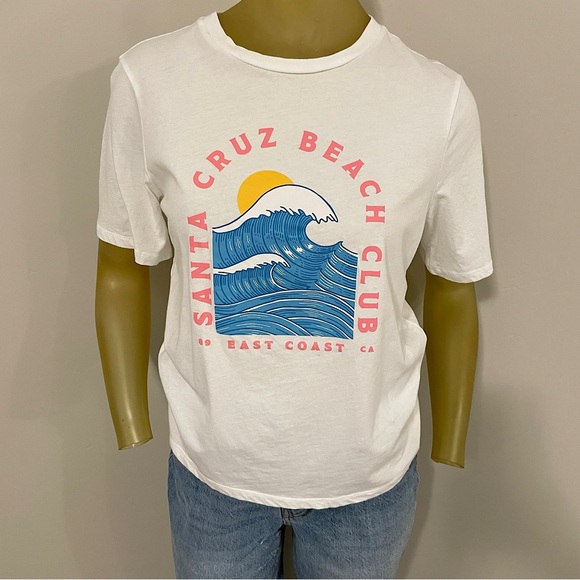 Pieces Santa Cruz Beach Club Graphic Tee. Size small. - Picture 15 of 16